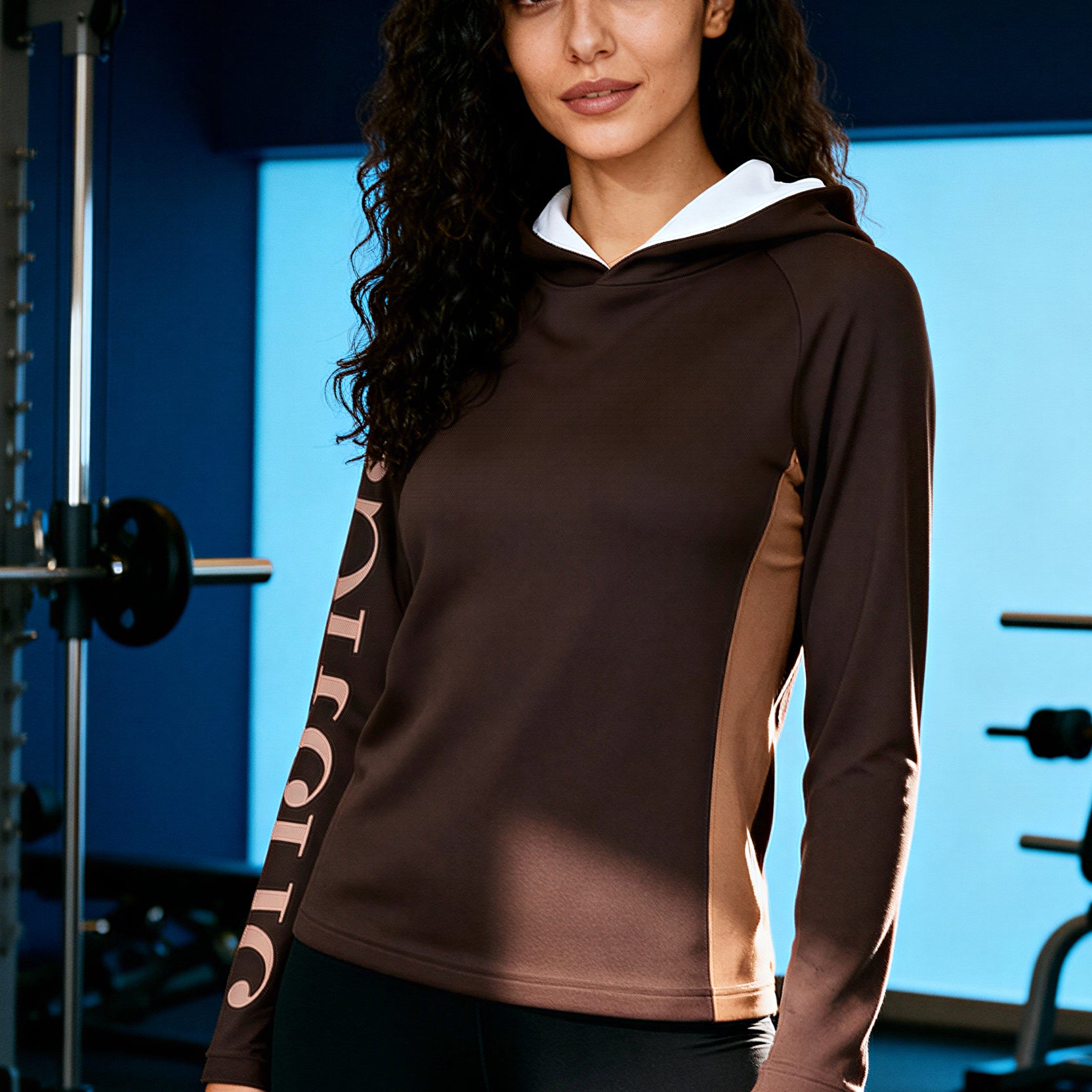 Sports Hooded Longsleeve - CacaoPowder